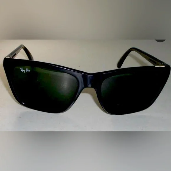 Like new Ray-Ban Cats sunglass Ray Ban CATS 4000 black/crystal grey gradient RB4128 601/32  main image 3